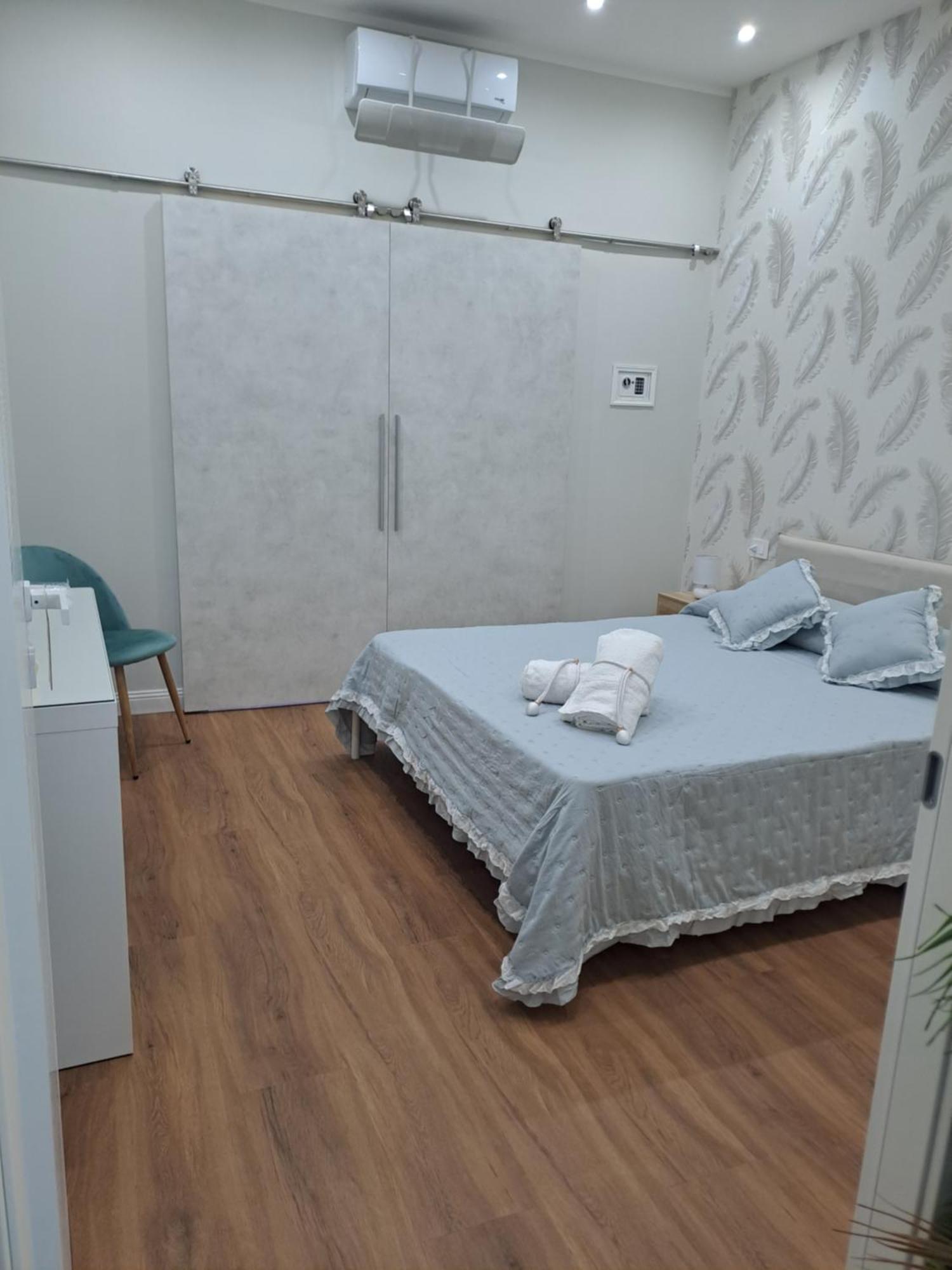 Apartment Veronica' S House Naples